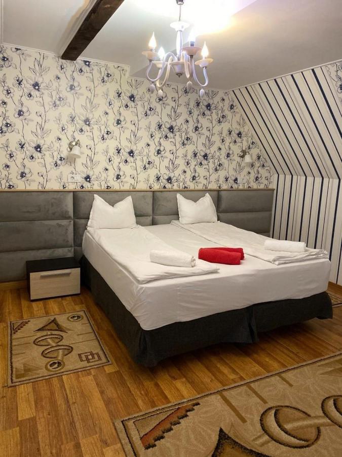 Pension Domeniul Regilor Ciurila Esterno foto