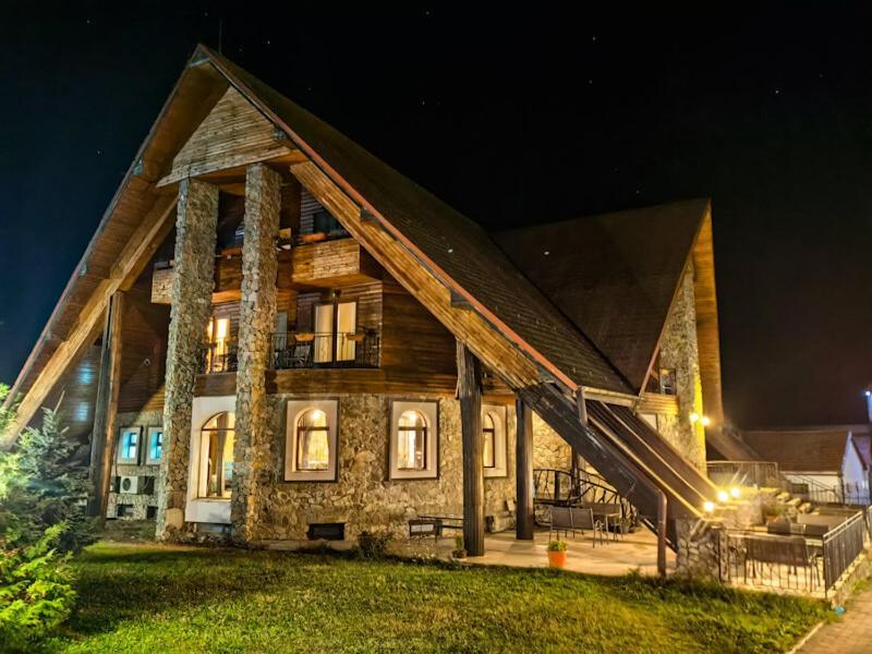 Pension Domeniul Regilor Ciurila Esterno foto